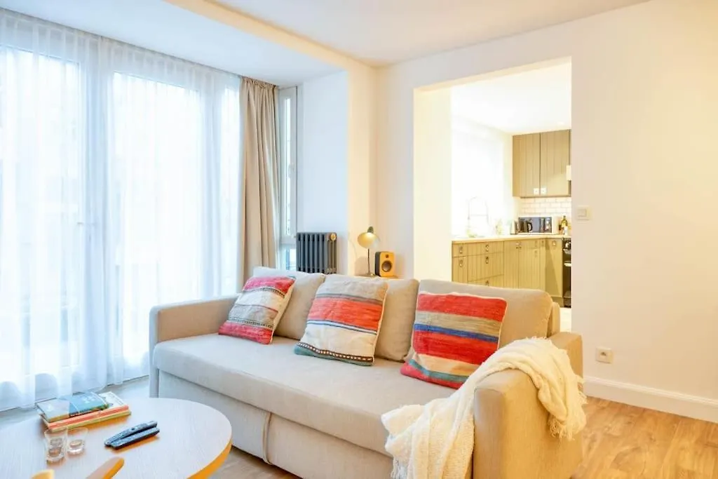 Chic 3-Br Oasis In Ghent - Stylish Interiors 아파트